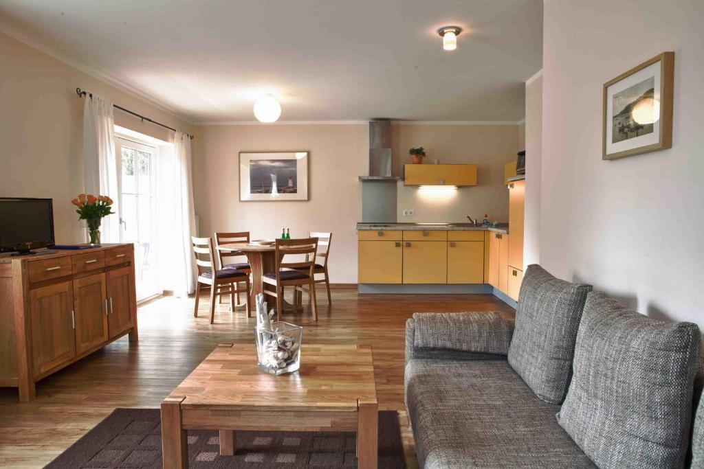 Haus Stoertebeker Appartements - Hotel Garni, Seebad Lubmin Værelse billede