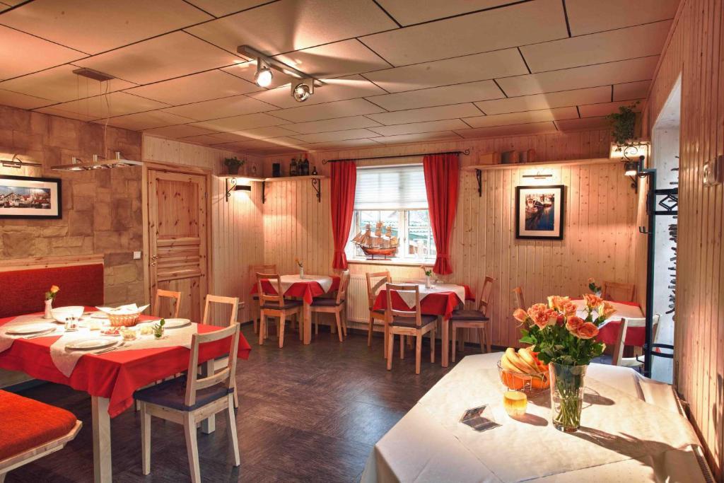 Haus Stoertebeker Appartements - Hotel Garni, Seebad Lubmin Værelse billede