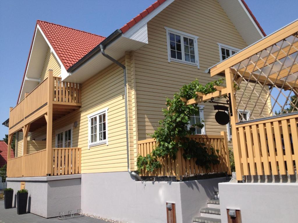 Haus Stoertebeker Appartements - Hotel Garni, Seebad Lubmin Eksteriør billede