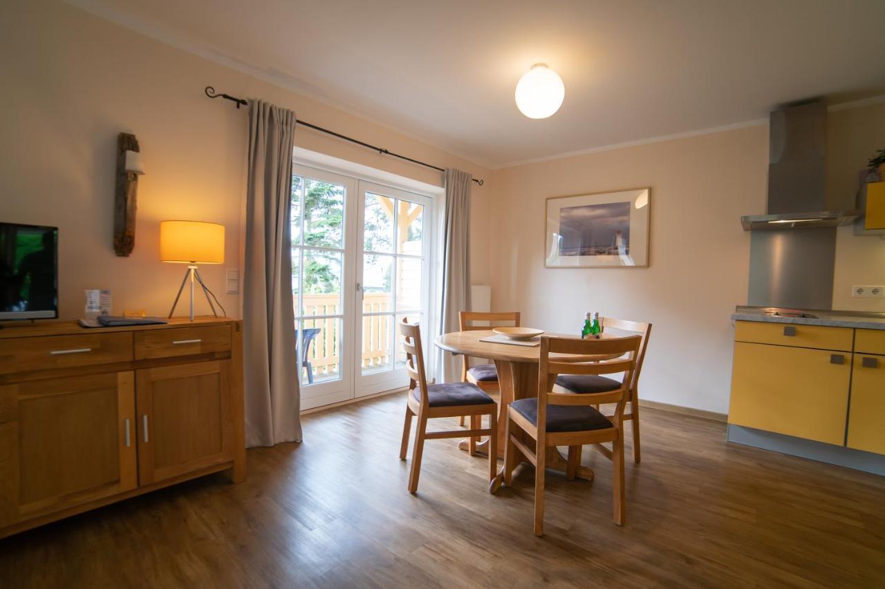 Haus Stoertebeker Appartements - Hotel Garni, Seebad Lubmin Eksteriør billede